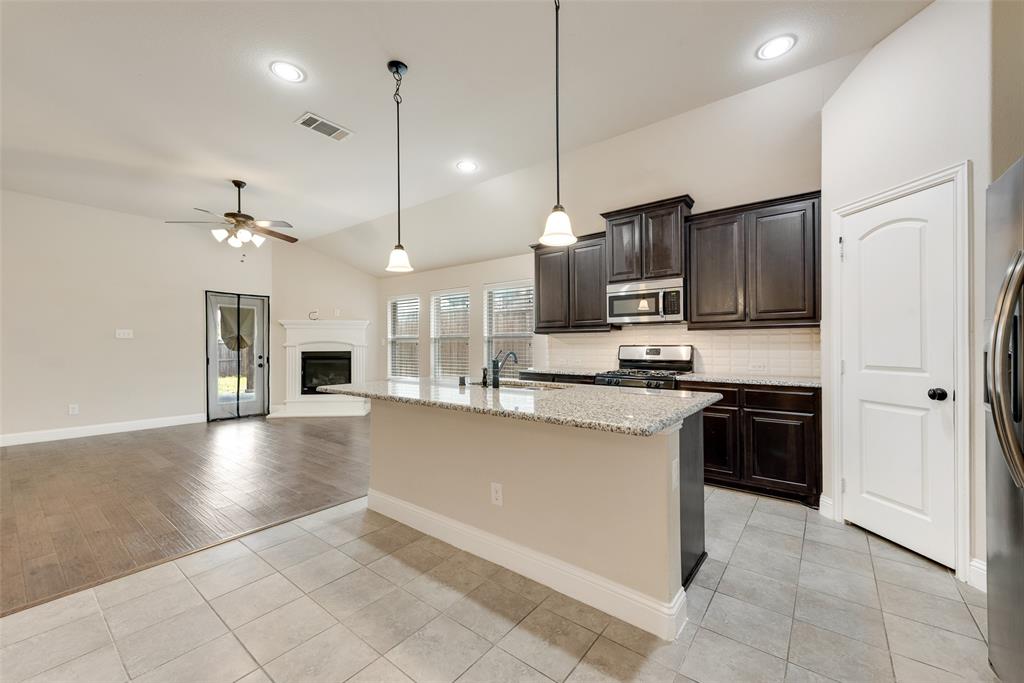 766 Ruffian Way Fate, TX 75087 - Photo 12 of 28