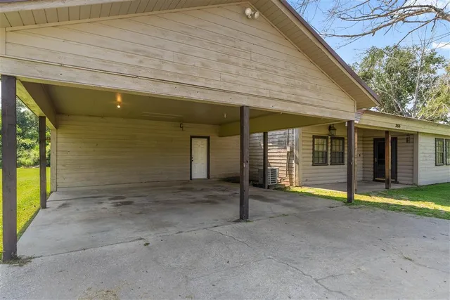 $215,000 | 355 Grimes Road, Dequincy, LA 70633