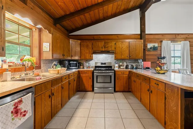 $215,000 | 355 Grimes Road, Dequincy, LA 70633