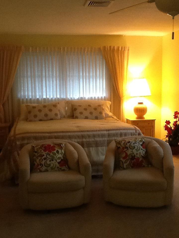 415 Pine Tree Court, Unit 14 Atlantis, FL 33462 - Photo 12 of 19 image