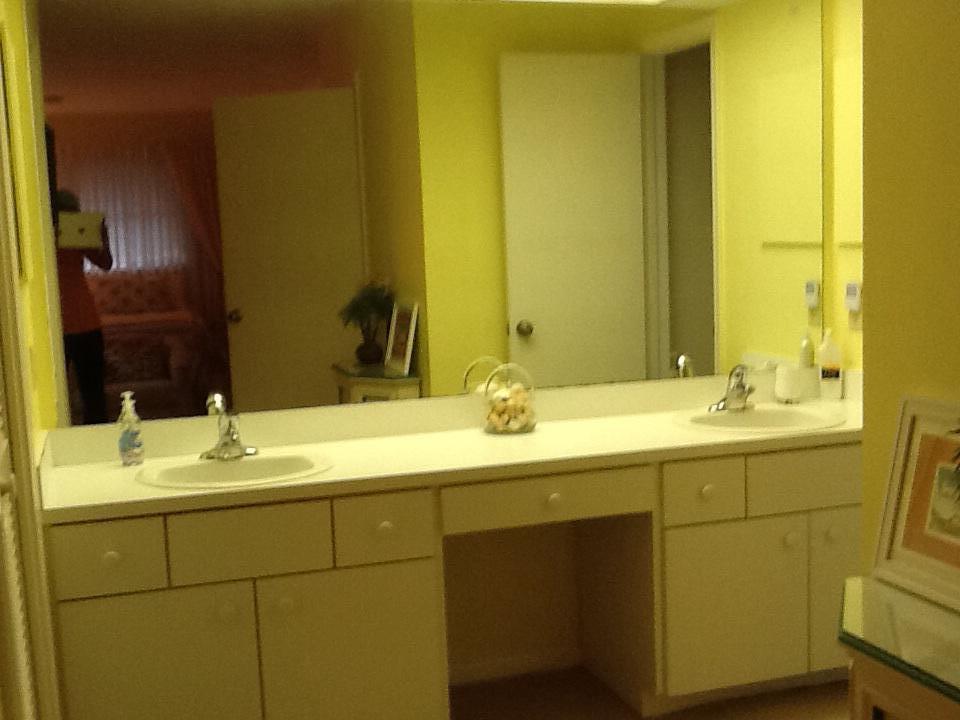 415 Pine Tree Court, Unit 14 Atlantis, FL 33462 - Photo 14 of 19 image