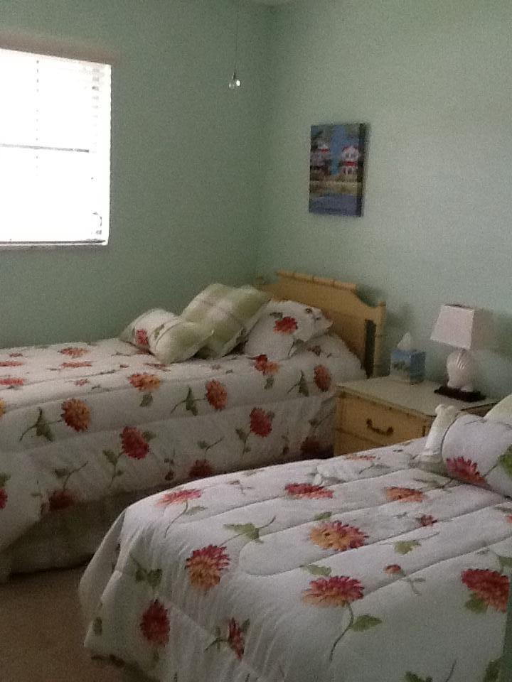 415 Pine Tree Court, Unit 14 Atlantis, FL 33462 - Photo 17 of 19 image