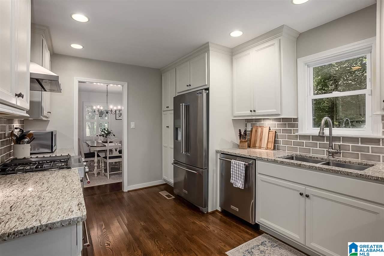 911 Redfern Trail Birmingham, AL 35209 - Photo 5 of 20