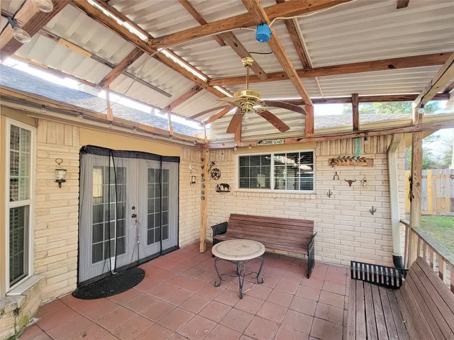 a bathroom with a toilet