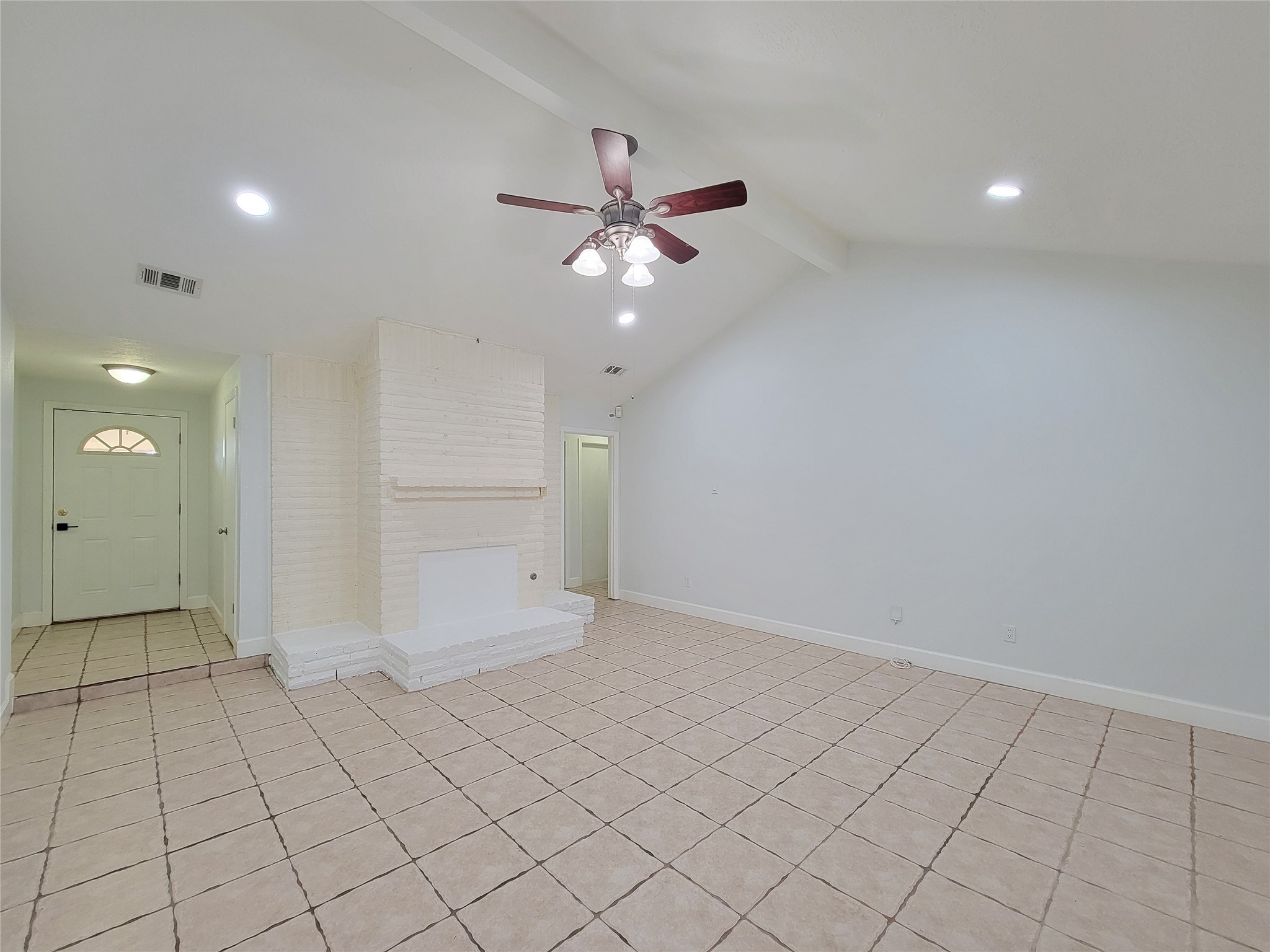 3434 Almondwood Drive Spring, TX 77389 - Photo 6 of 37 an empty room with closet and fan
