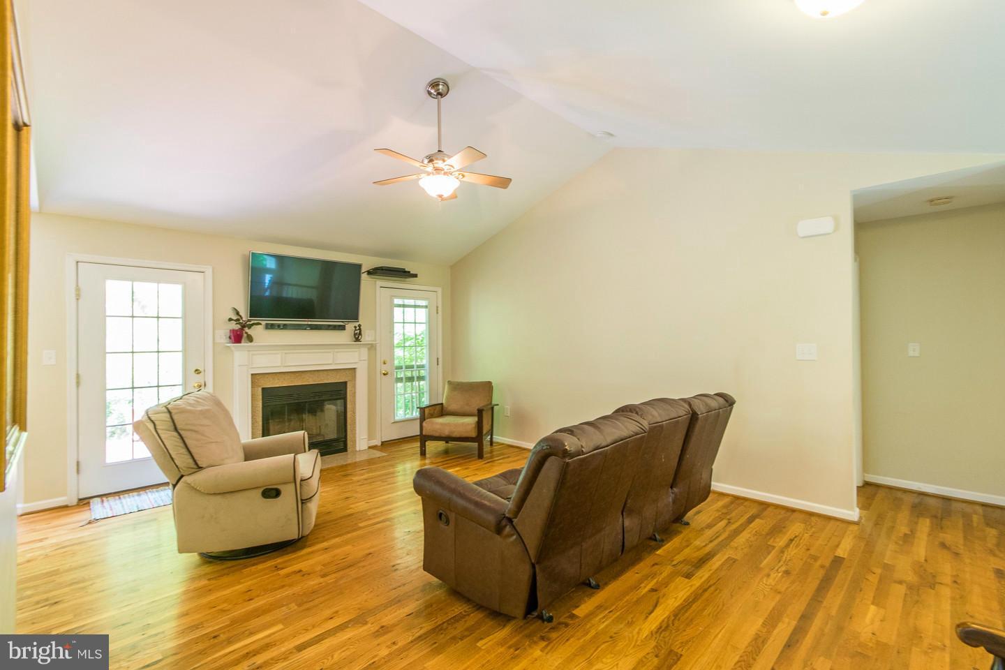 346 Old Oregon Road Front Royal, VA 22630 - Photo 13 of 30 Living Room