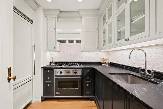 $3,995,000 | 1 Central Park South, Unit 1807 | Central Park South