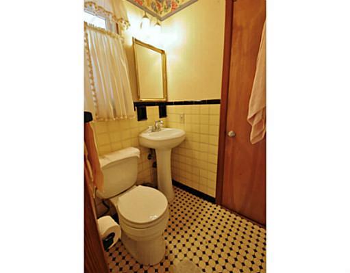 124 Hepler Road Sarver, PA 16055 - Photo 12 of 18 Full Bath.
