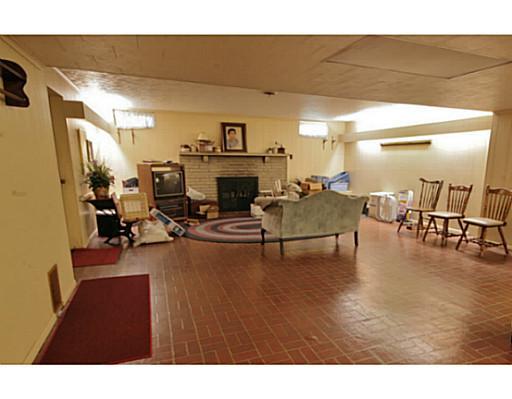 124 Hepler Road Sarver, PA 16055 - Photo 17 of 18 Great Room.