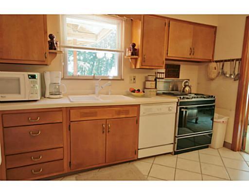124 Hepler Road Sarver, PA 16055 - Photo 3 of 18 Kitchen.