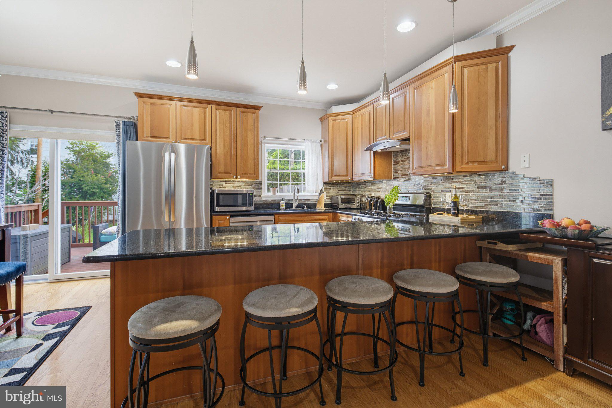 492 Harmon Road Philadelphia, PA 19128 - Photo 6 of 36