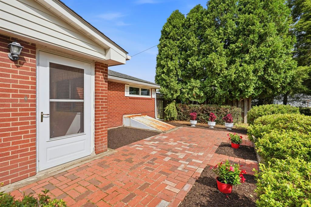 2913 Conway Wallrose Road Baden, PA 15005 - Photo 35 of 46