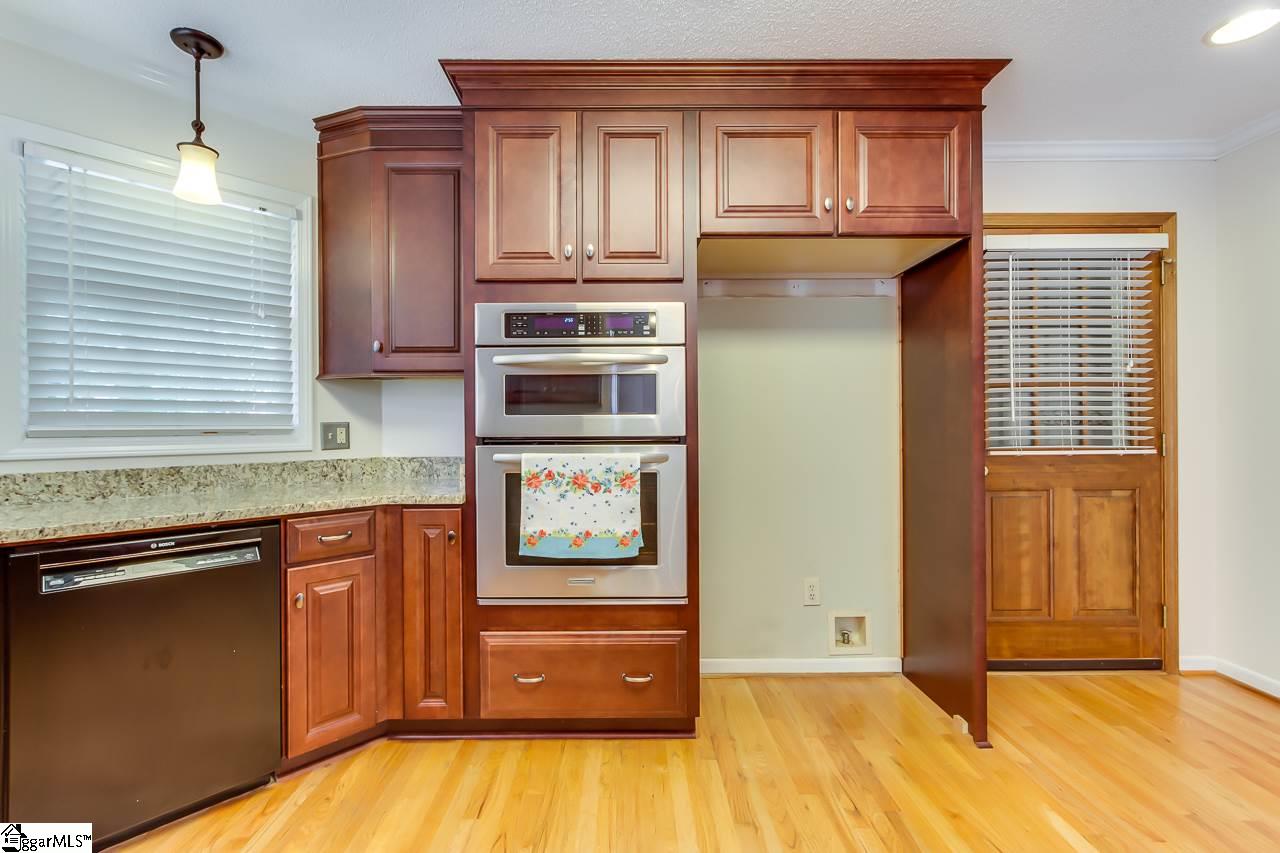 305 Rochford Drive Easley, SC 29642 - Photo 18 of 36 Gallery Image 18
