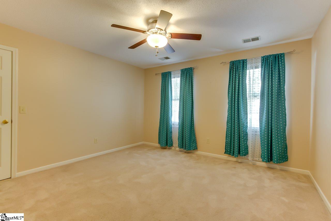 305 Rochford Drive Easley, SC 29642 - Photo 22 of 36 Gallery Image 22