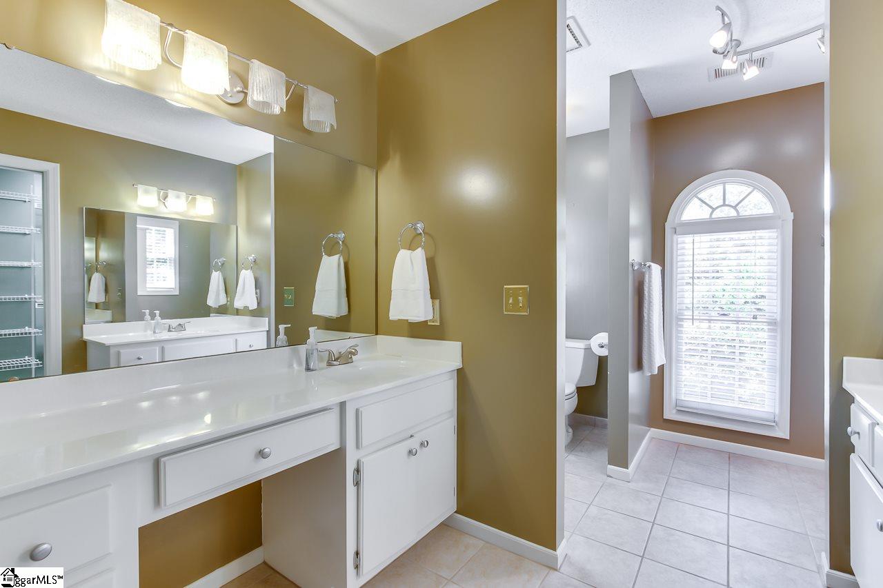 305 Rochford Drive Easley, SC 29642 - Photo 26 of 36 Gallery Image 26