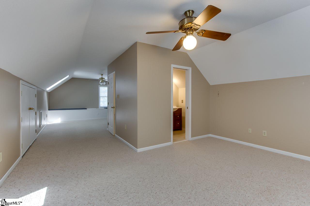 305 Rochford Drive Easley, SC 29642 - Photo 30 of 36 Gallery Image 30