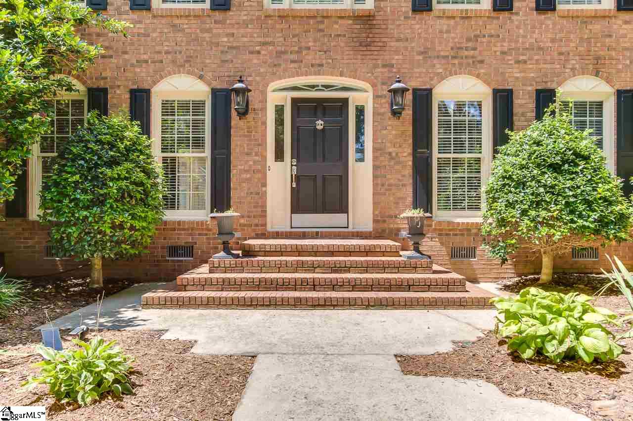 305 Rochford Drive Easley, SC 29642 - Photo 4 of 36 Gallery Image 4