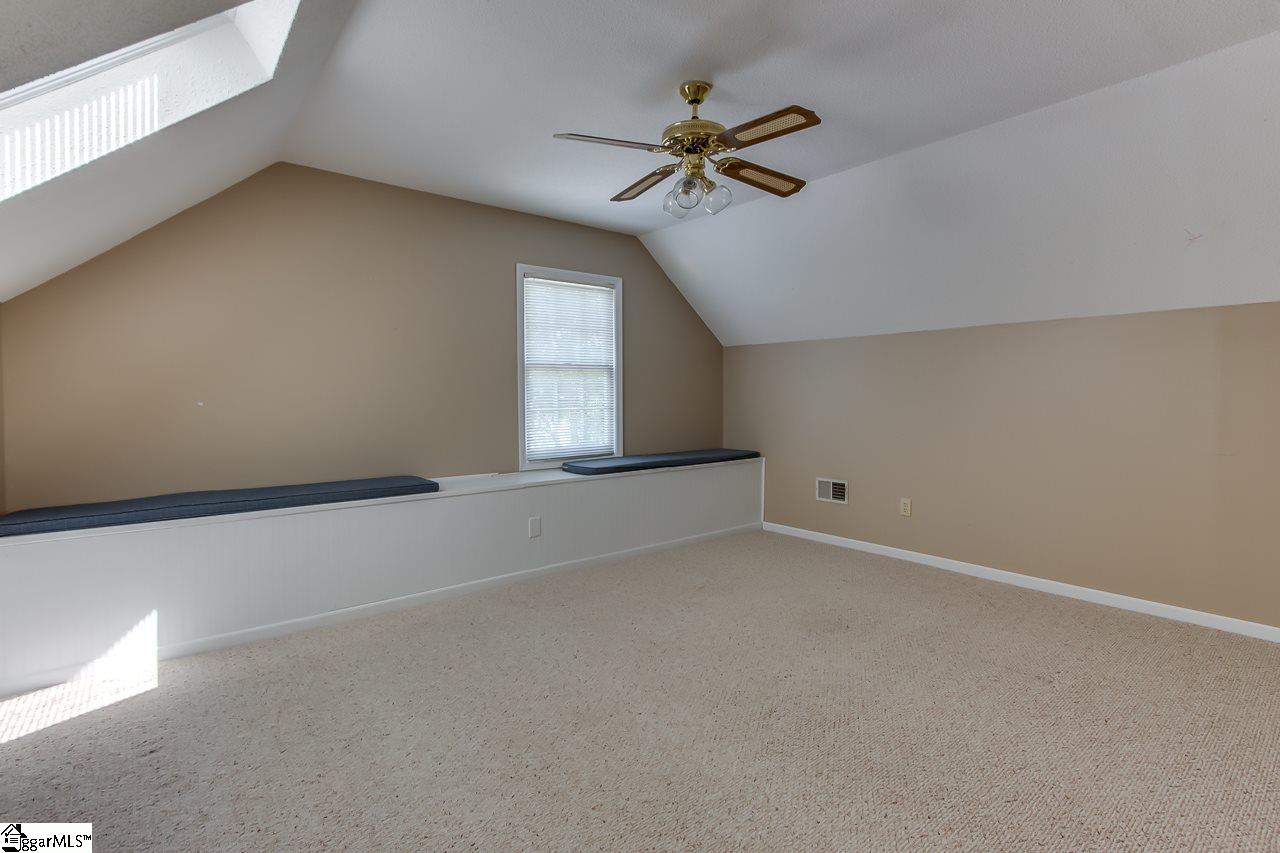 305 Rochford Drive Easley, SC 29642 - Photo 32 of 36 Gallery Image 32