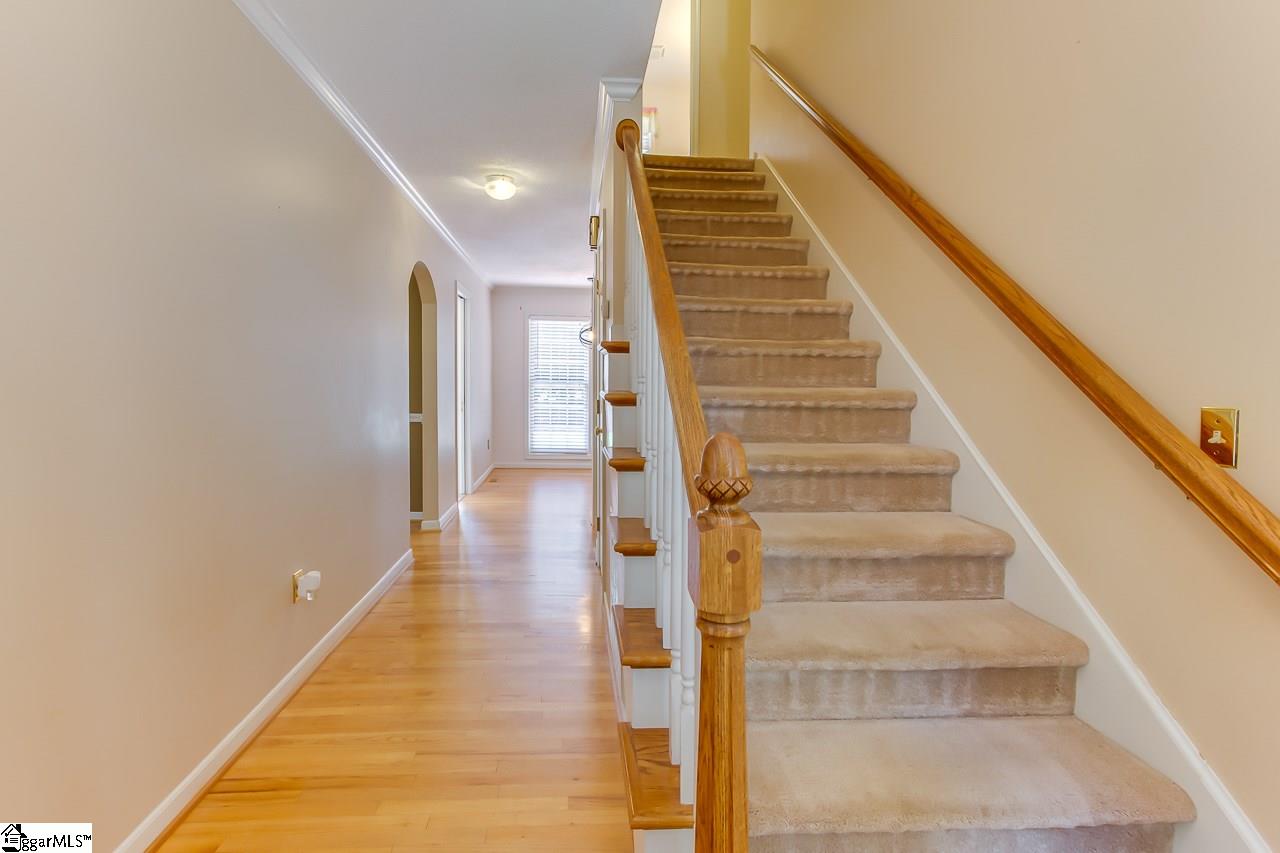 305 Rochford Drive Easley, SC 29642 - Photo 5 of 36 Gallery Image 5