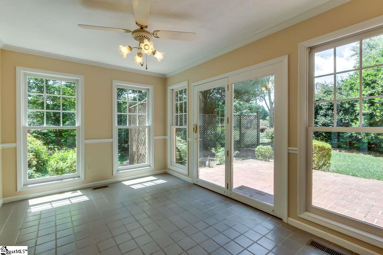 305 Rochford Drive Easley, SC 29642 - Photo 10 of 36 Gallery Image 10