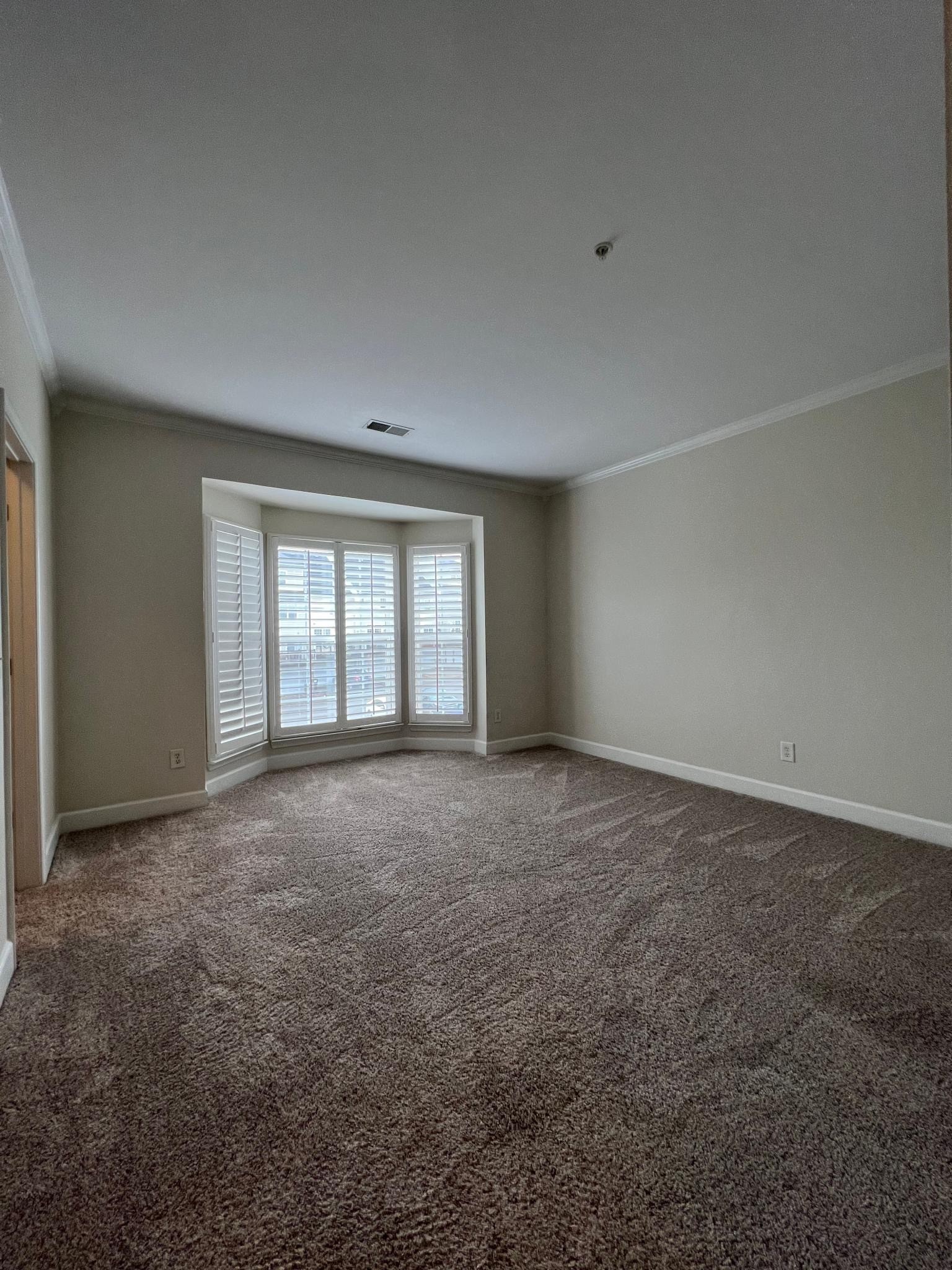 7230 Althorp Way, Unit W7 Nashville, TN 37211 - Photo 10 of 21 an empty room with windows