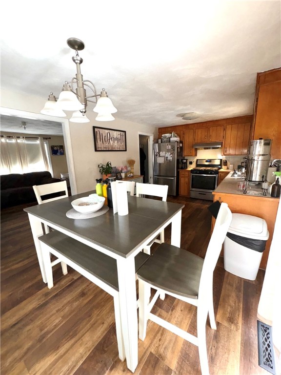 21 Ryan Avenue Warwick, RI 02889 - Photo 11 of 50