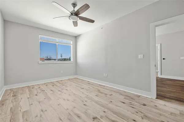 $2,400 | 3114 South Congress Avenue, Unit 302, Austin, TX 78704