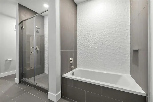 $2,400 | 3114 South Congress Avenue, Unit 302, Austin, TX 78704