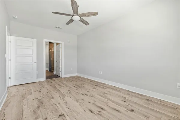 $2,400 | 3114 South Congress Avenue, Unit 302, Austin, TX 78704