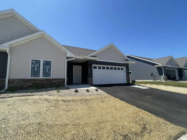 $348,900 | 3135 South Bartells Drive, Beloit, WI 53511
