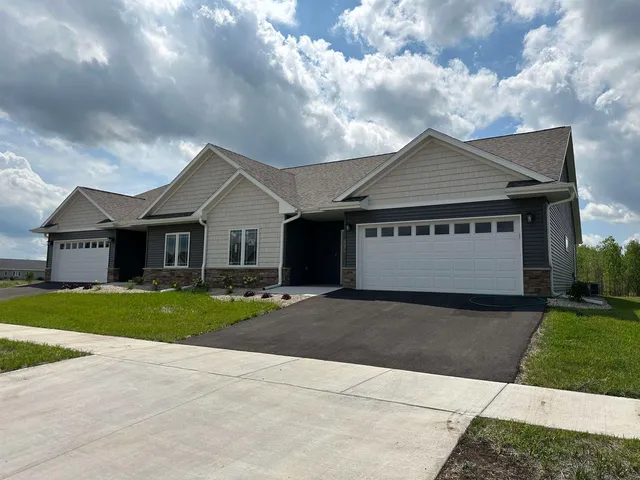 $348,900 | 3135 South Bartells Drive, Beloit, WI 53511