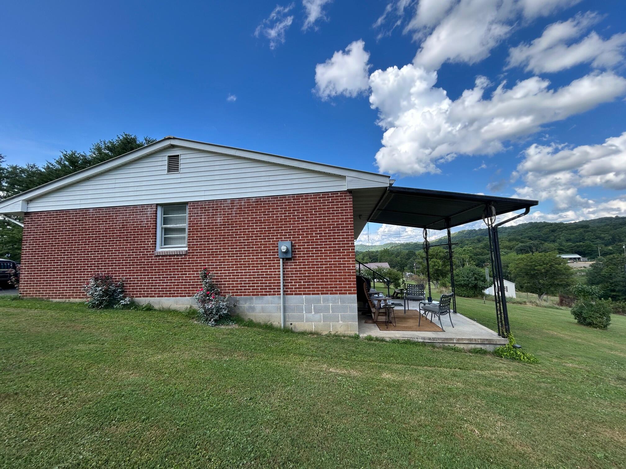 161 Alderson Heights Road Alderson, WV 24910 - Photo 5 of 32 Gallery Image 5
