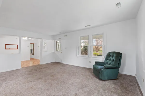 $185,000 | 606 High Street, Blissfield, MI 49228