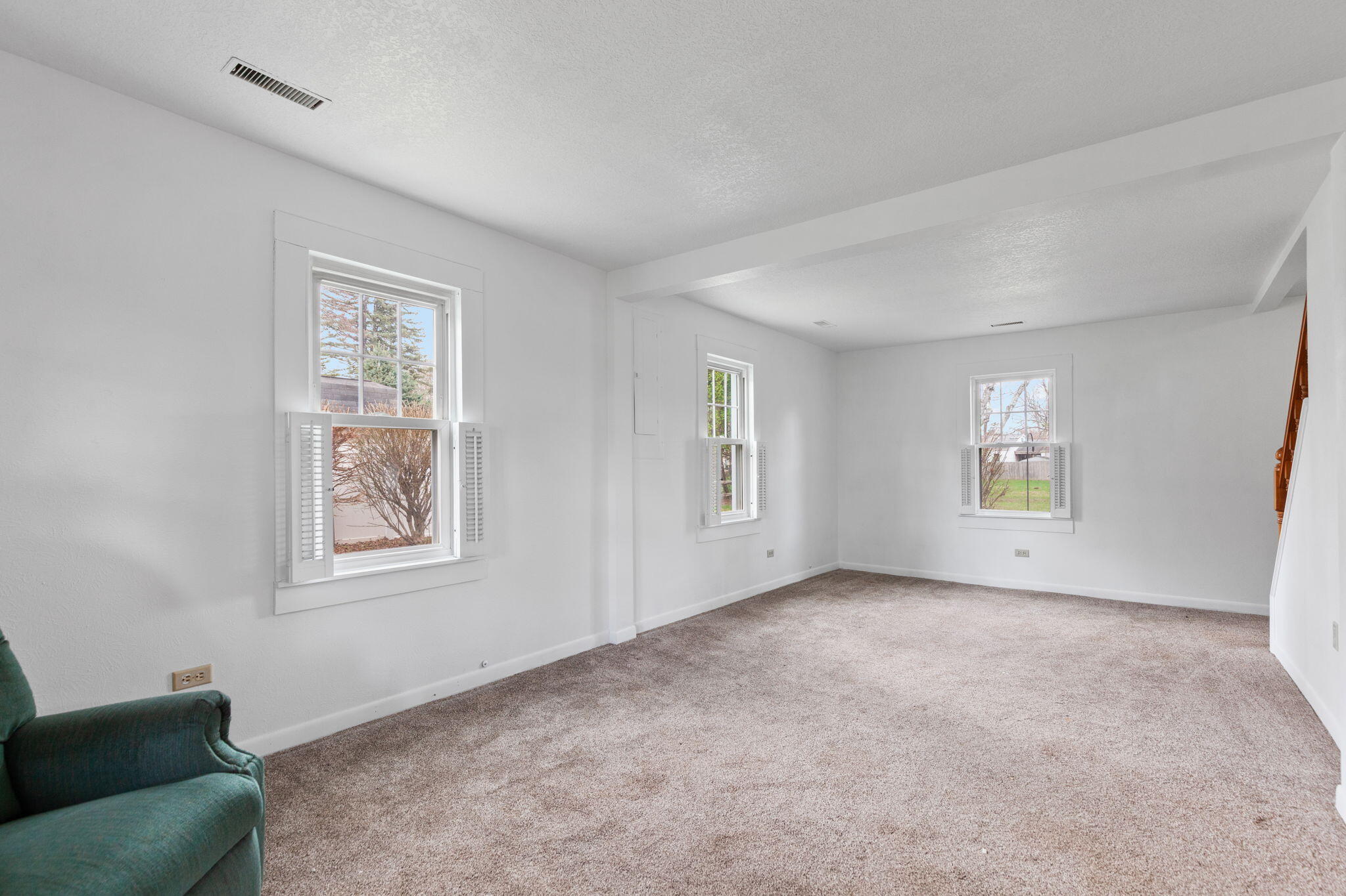 606 High Street Blissfield, MI 49228 - Photo 6 of 24 IMG_9105