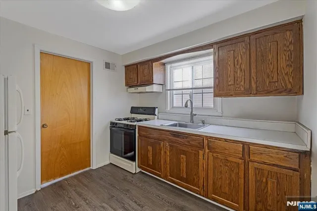 $3,800 | 64 Gilbert Avenue, Elmwood Park, NJ 07407