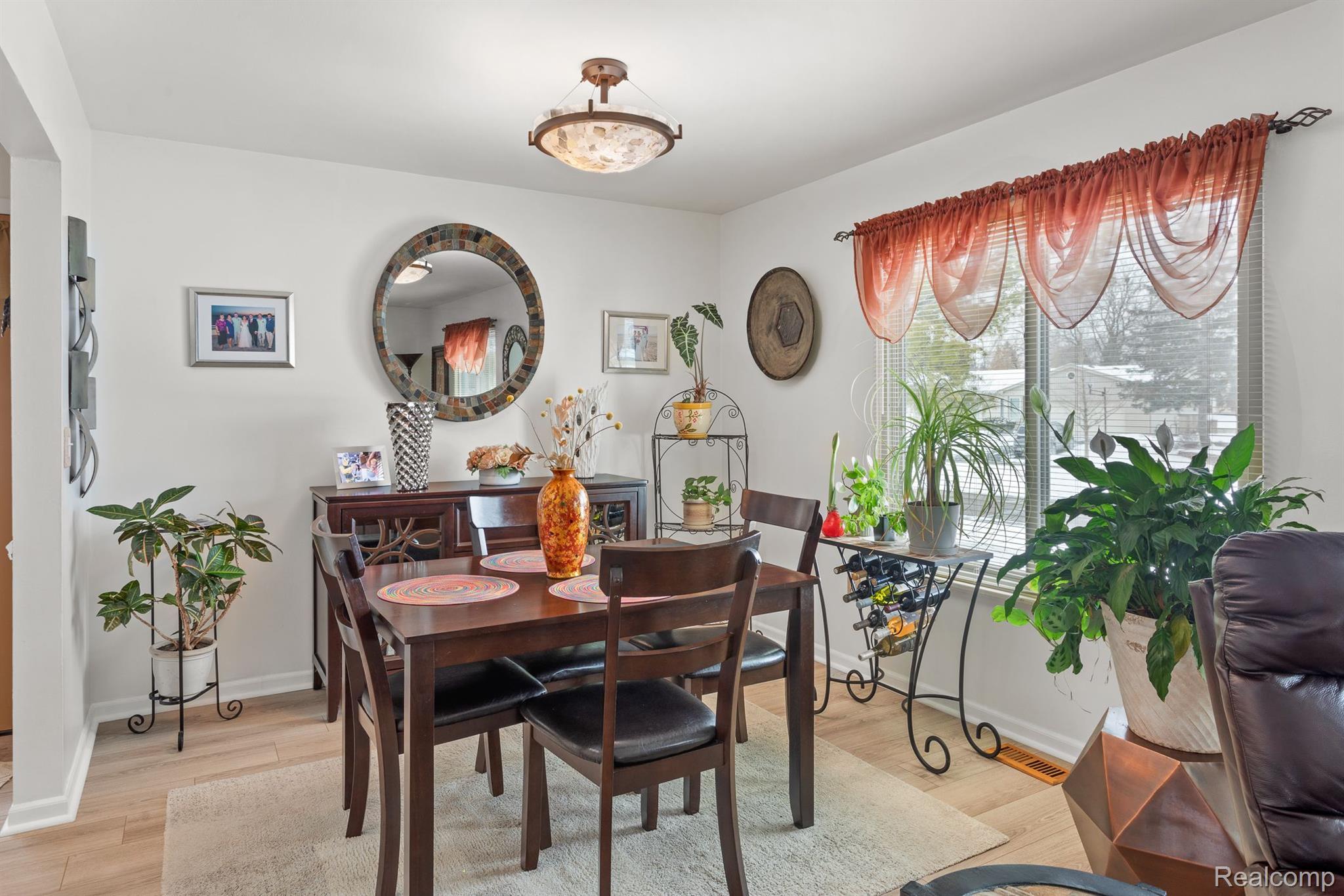 40570 Village Wood Road Novi, MI 48375 - Photo 10 of 32 Gallery Image 10