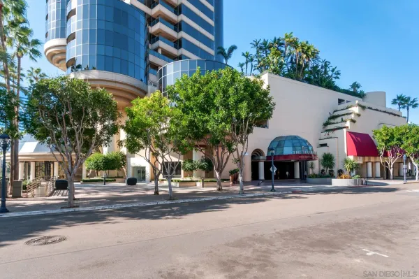 $1,250,000 | 100 Harbor Drive, Unit 2104, San Diego, CA 92101