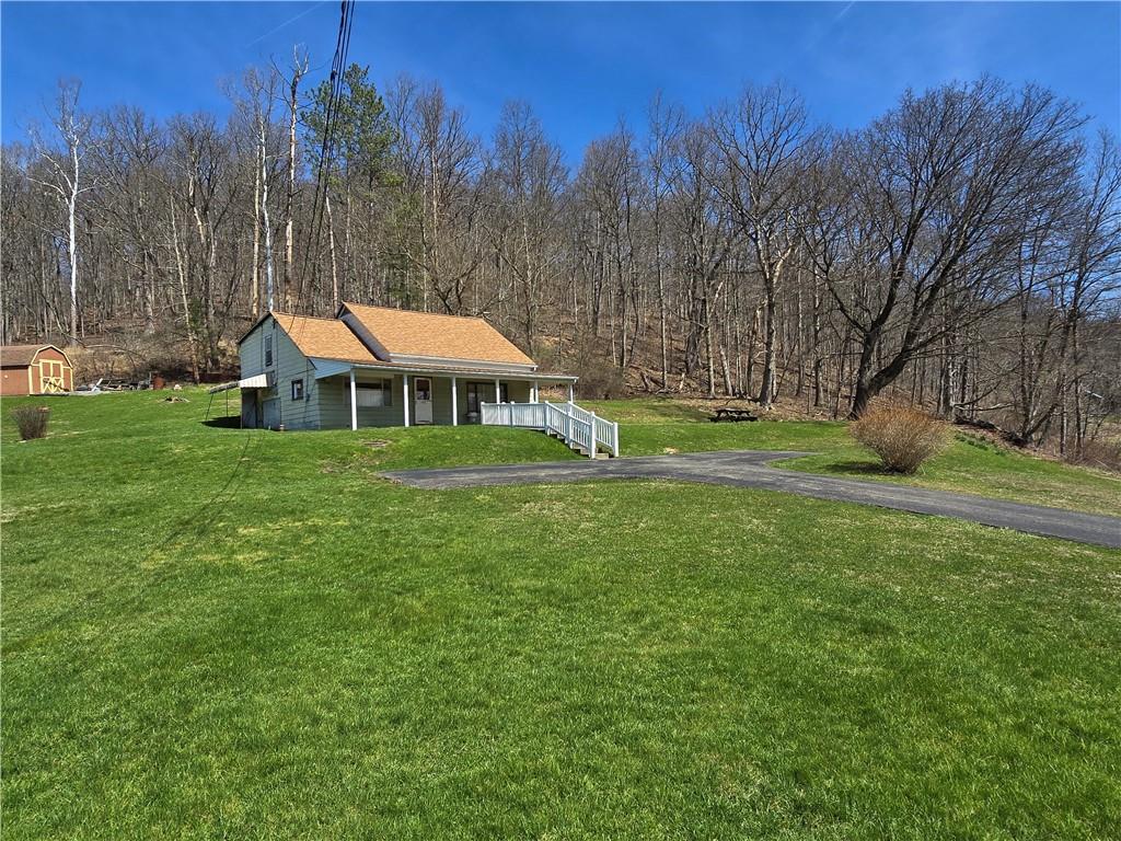 498 Lardintown Road Tarentum, PA 15084 - Photo 3 of 11