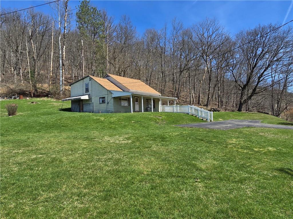 498 Lardintown Road Tarentum, PA 15084 - Photo 4 of 11