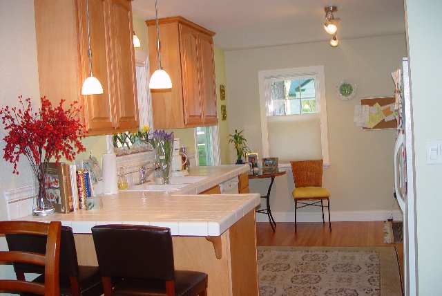 911 North Locust Road Spokane, WA 99206 - Photo 5 of 9