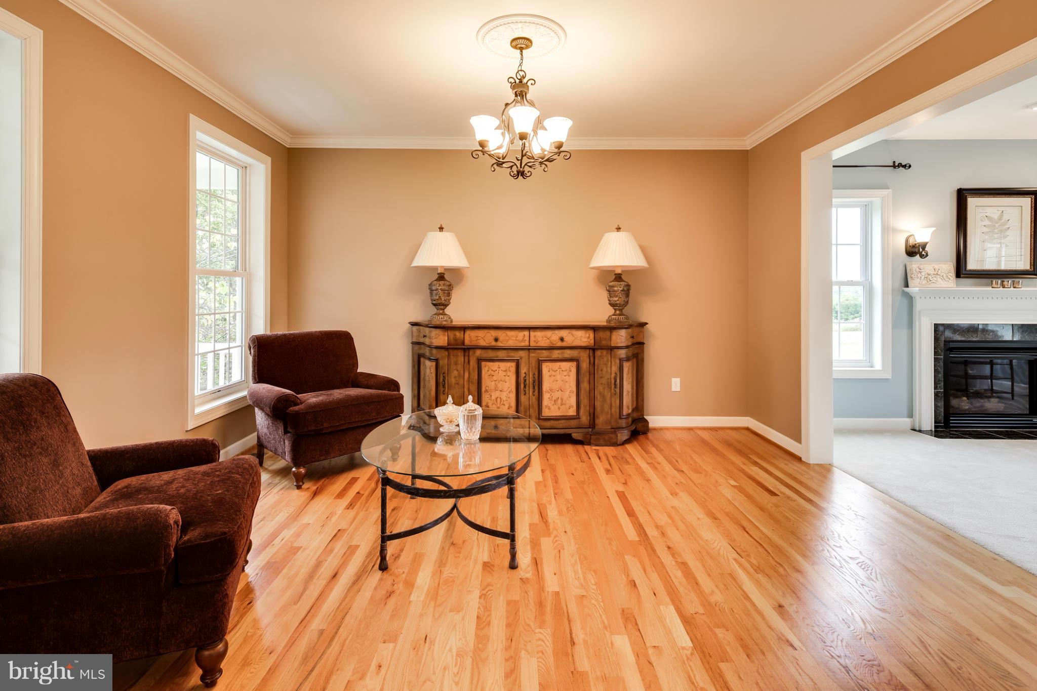 3065 Hooper Road New Windsor, MD 21776 - Photo 5 of 30 Living Room