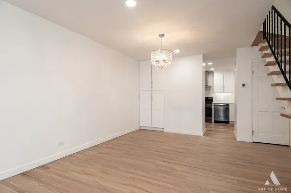 $399,999 | 2 Stuart On Oxford, Rolling Meadows, IL 60008