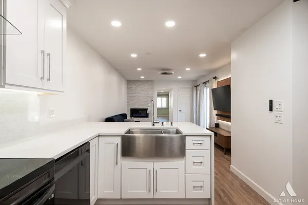 $399,999 | 2 Stuart On Oxford, Rolling Meadows, IL 60008