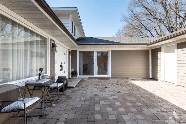 $399,999 | 2 Stuart On Oxford, Rolling Meadows, IL 60008