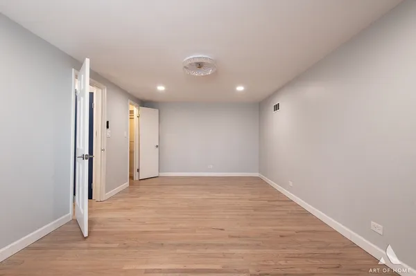 $399,999 | 2 Stuart On Oxford, Rolling Meadows, IL 60008