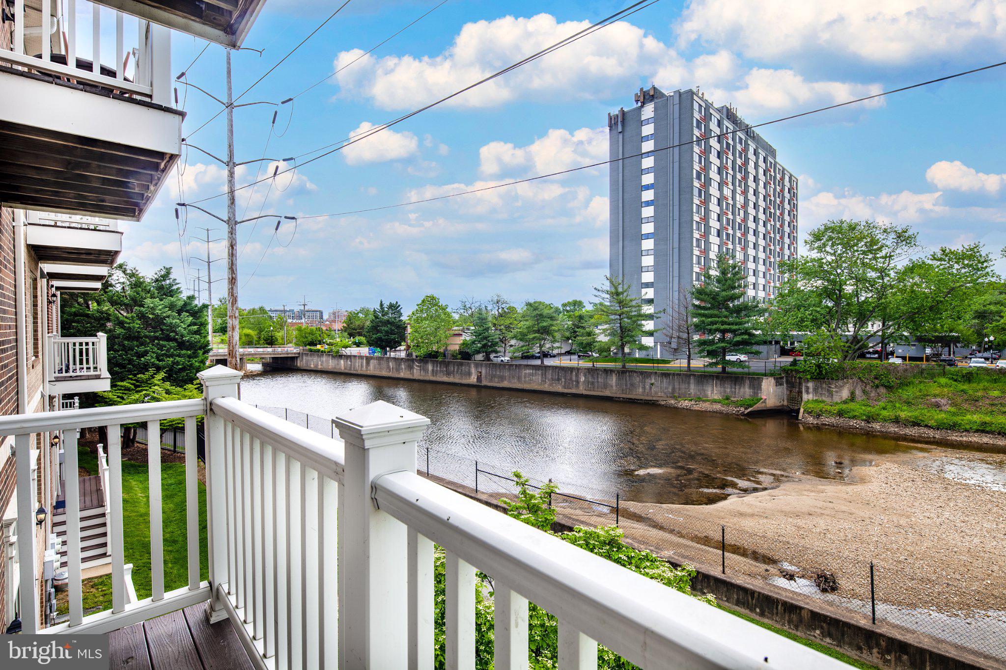 3040 South Glebe Road, Unit 3040 Arlington, VA 22206 - Photo 22 of 33 Scenic riverside view from balcony.