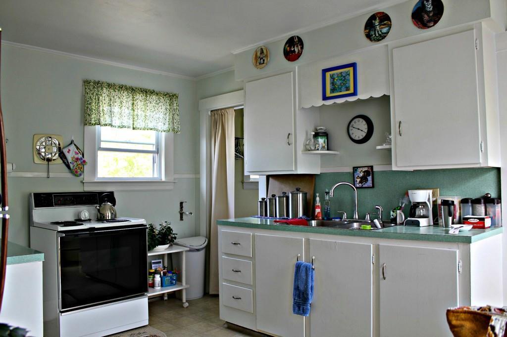 13 Maple Street Augusta, ME 04330 - Photo 4 of 15 Kitchen
