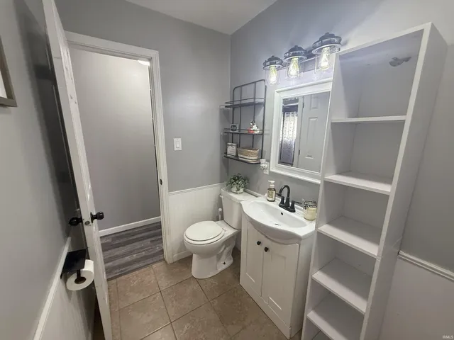 $149,900 | 809 East Azalia Drive, Terre Haute, IN 47802