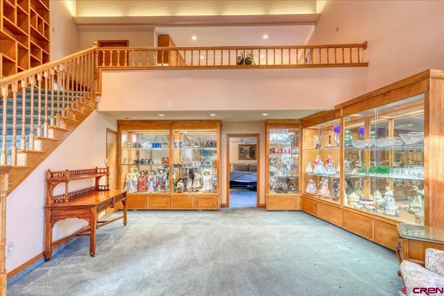 a view of an entryway with an outdoor space