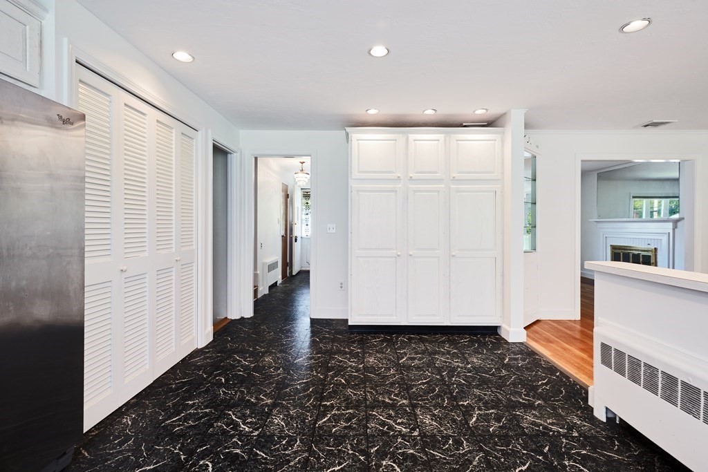 43 Ridgewood Road Milton, MA 02186 - Photo 11 of 32 Gallery Image 11